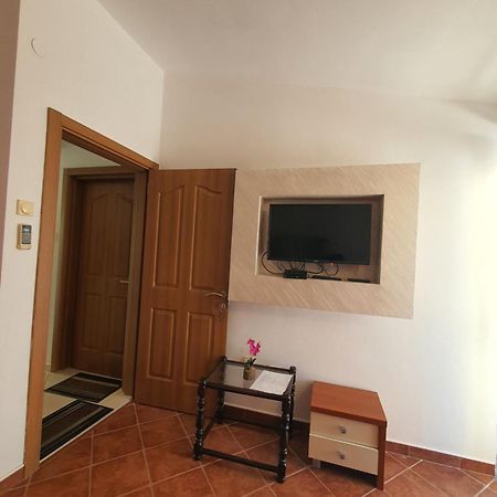 Apartments Petković Petrovac Buitenkant foto