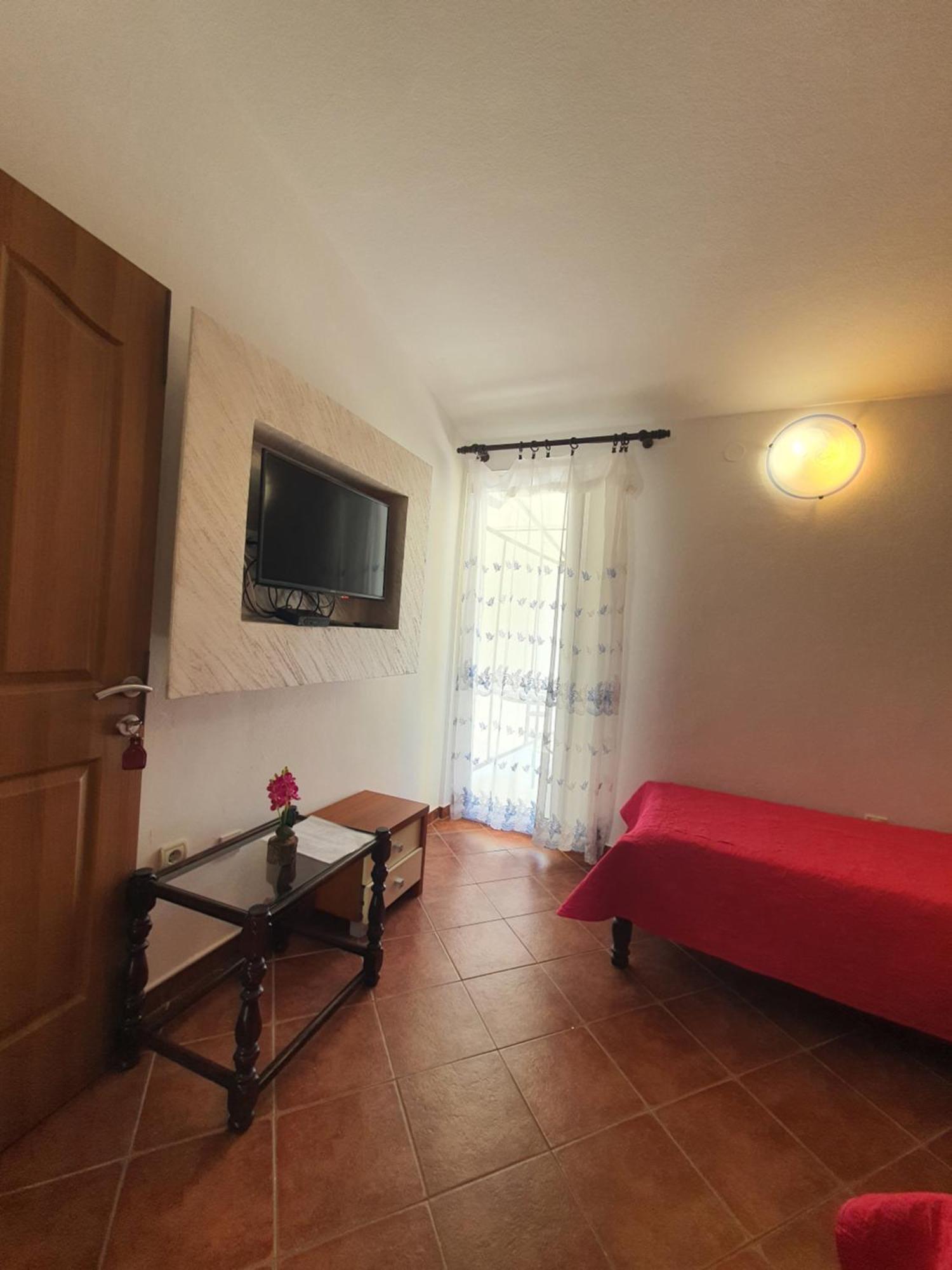 Apartments Petković Petrovac Buitenkant foto