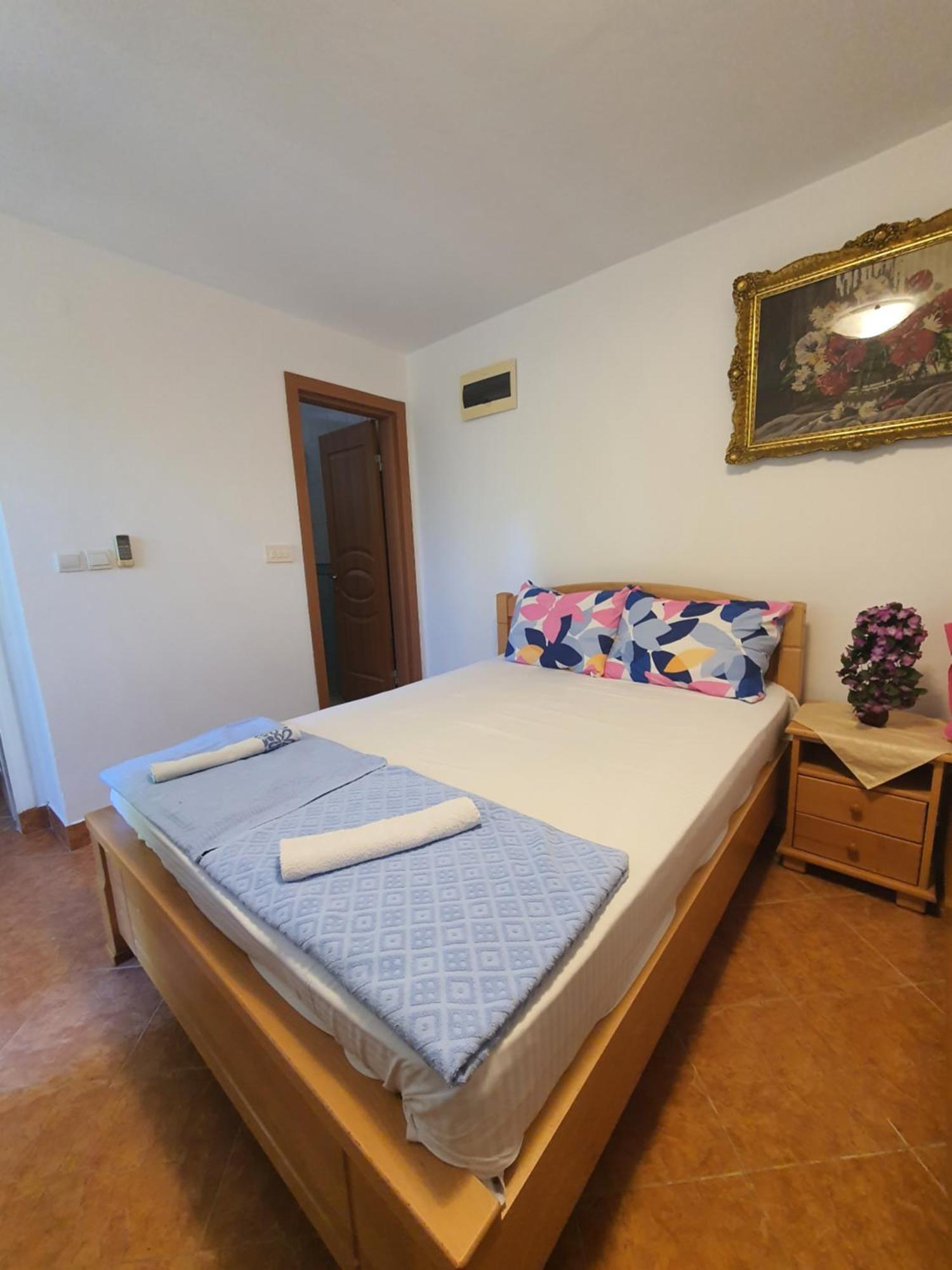 Apartments Petković Petrovac Buitenkant foto