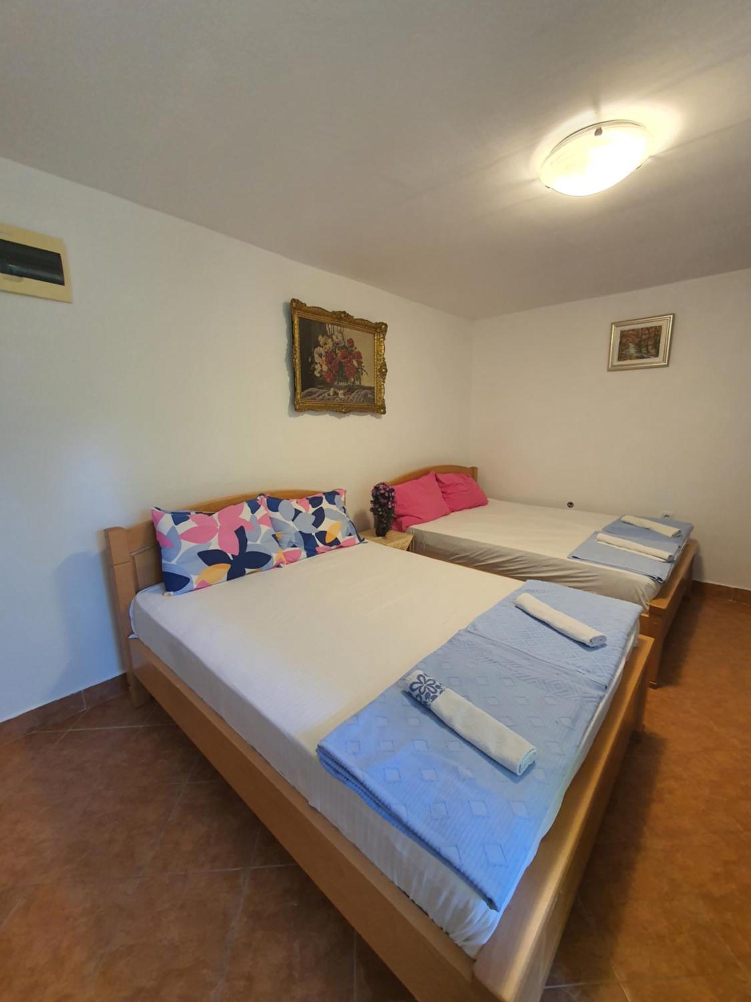 Apartments Petković Petrovac Buitenkant foto