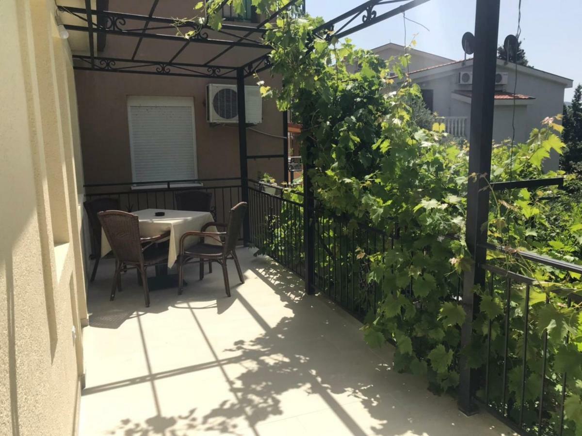Apartments Petković Petrovac Buitenkant foto