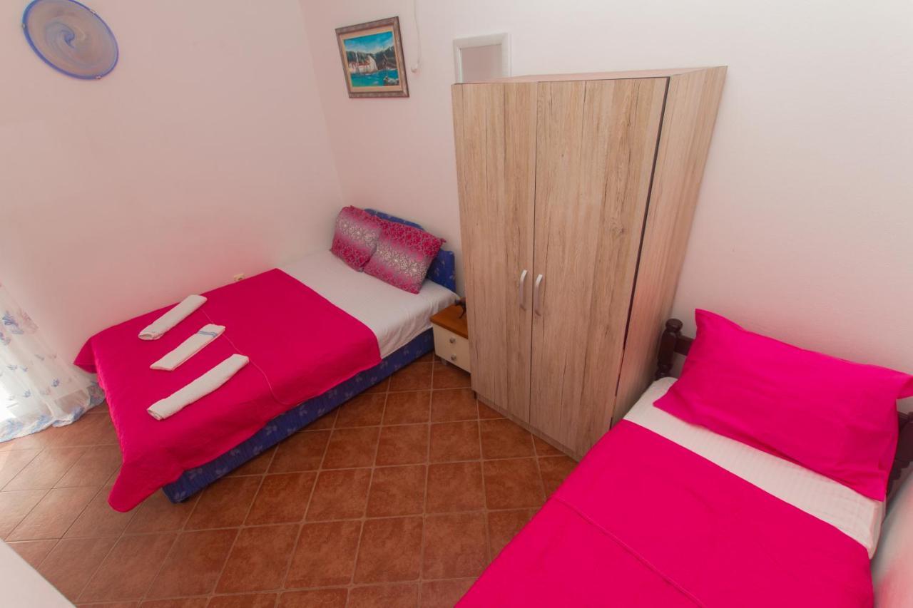 Apartments Petković Petrovac Buitenkant foto
