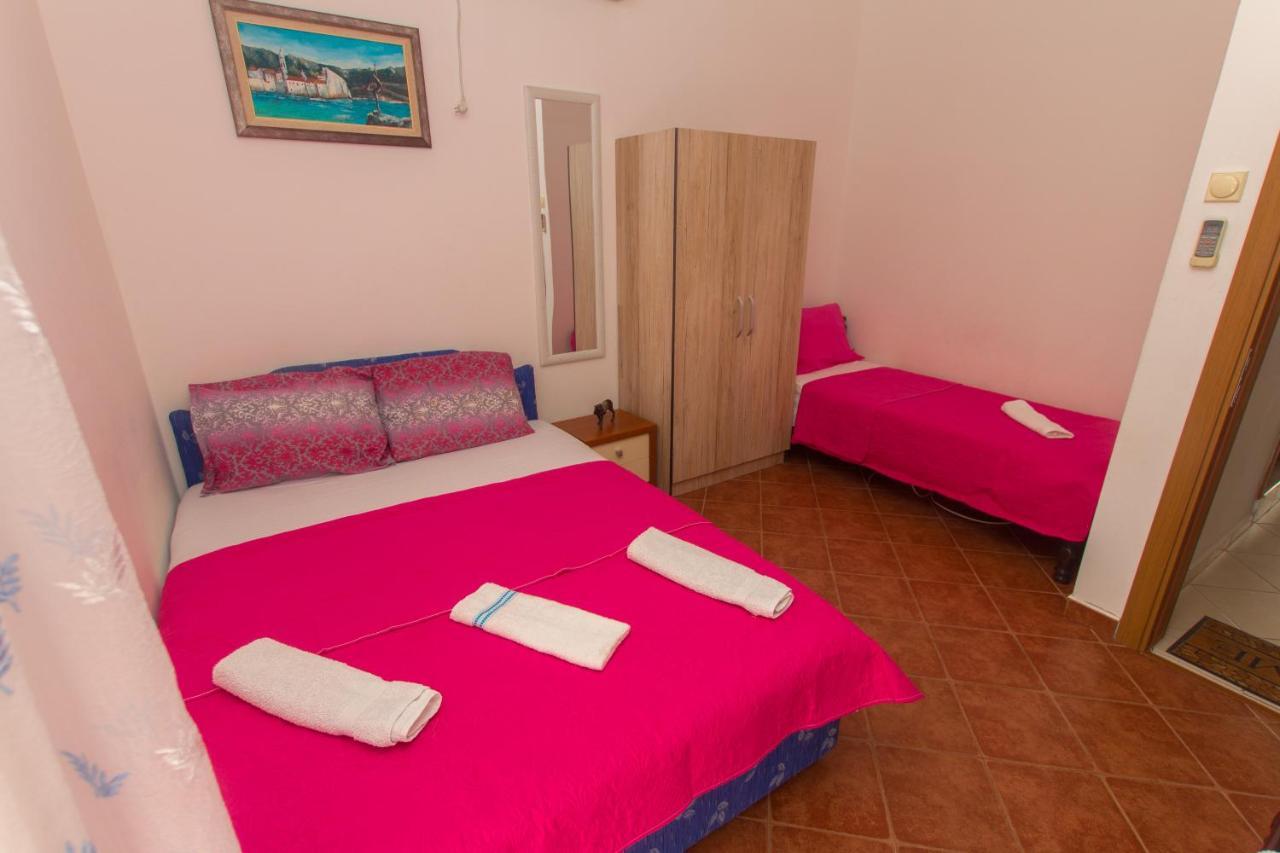 Apartments Petković Petrovac Buitenkant foto
