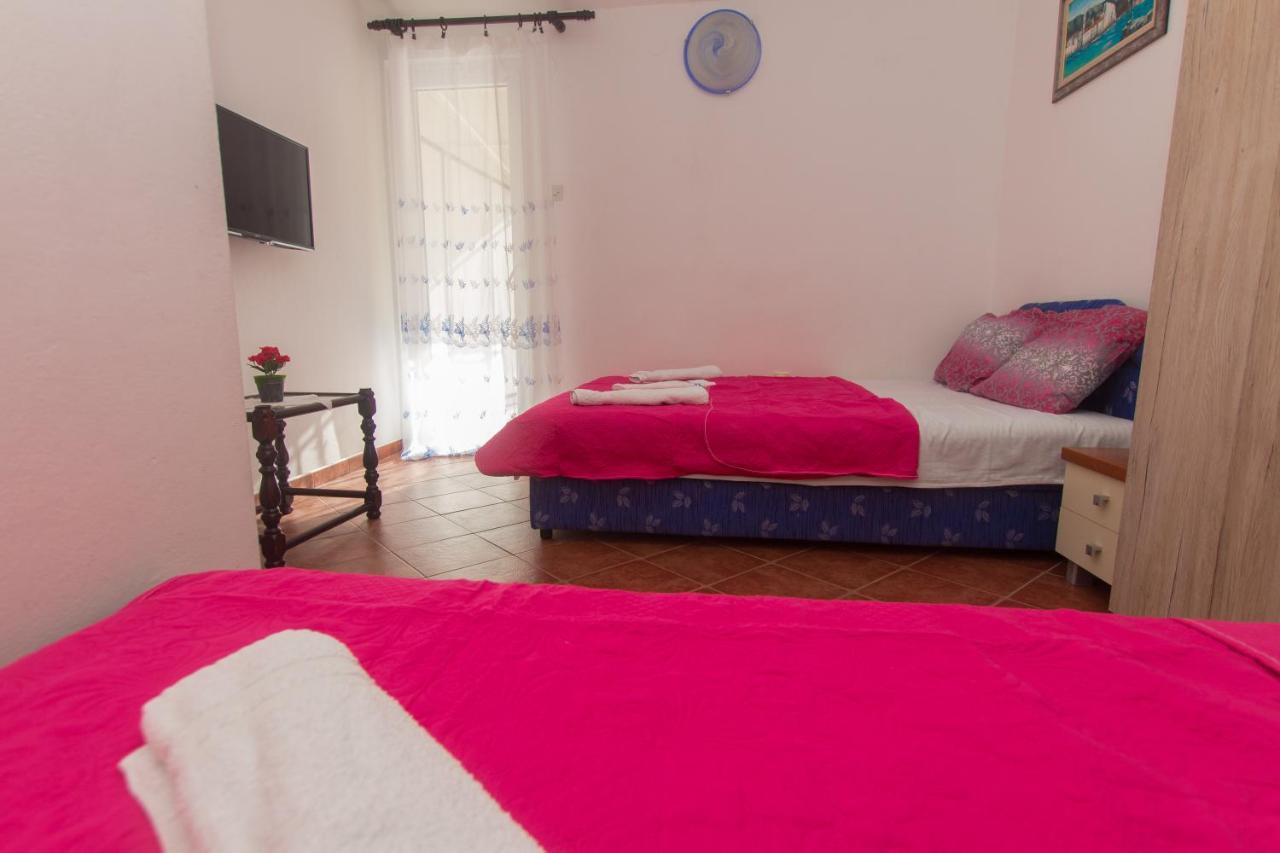 Apartments Petković Petrovac Buitenkant foto