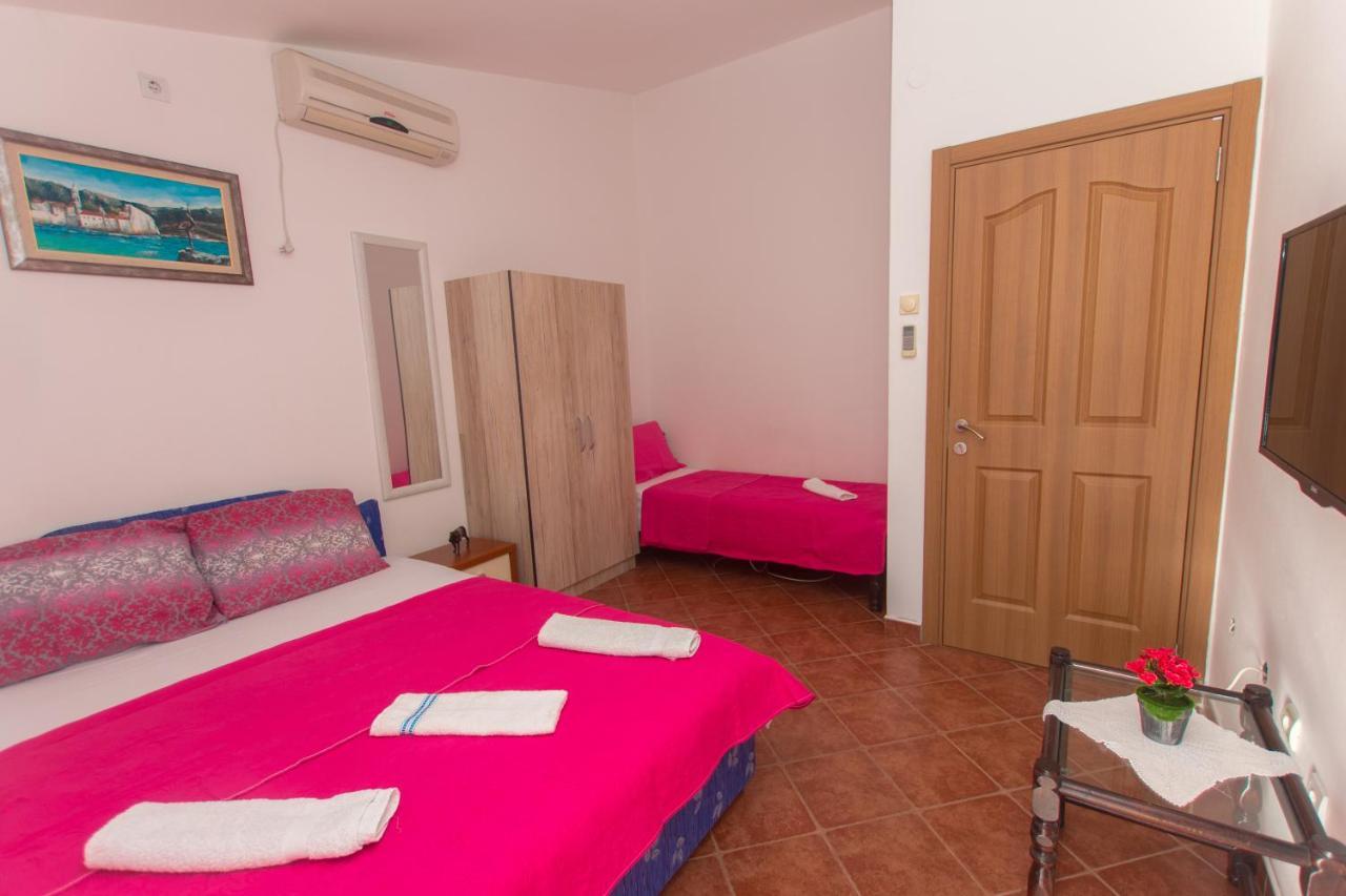Apartments Petković Petrovac Buitenkant foto