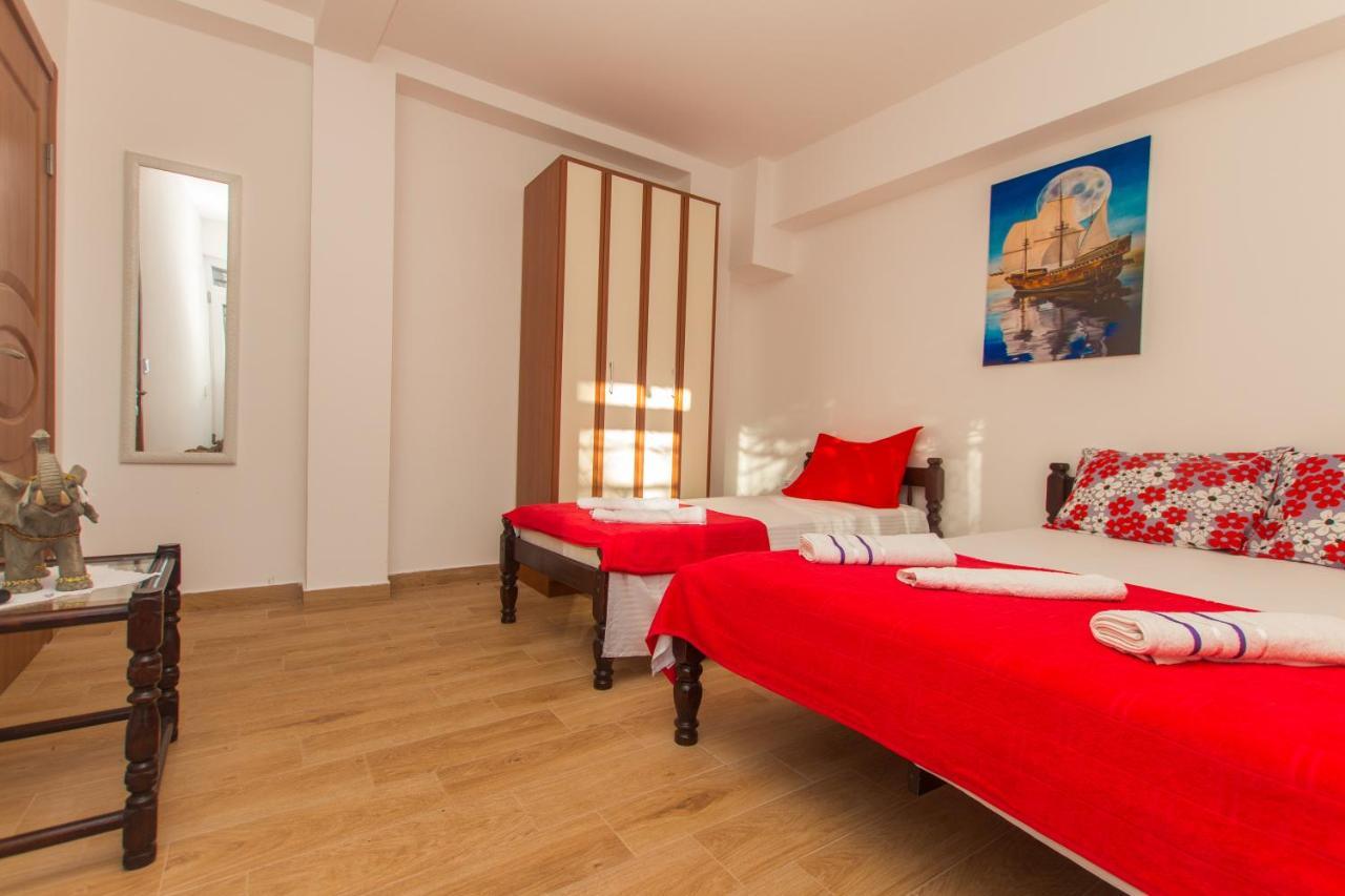 Apartments Petković Petrovac Buitenkant foto