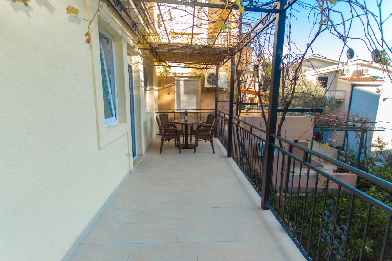 Apartments Petković Petrovac Buitenkant foto